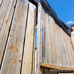 Земельный участок 88 кв.м и здание 53 кв.м в Республике Марий Эл. Категория земель - земли населенных пунктов, вид разрешенного использования – для содержания гаража. Кадастровый номер участка: 12:10:1670117:361. Адрес: Республика Марий Эл, Сернурский район, пгт. Сернур, ул. Комсомольская, д. 24…