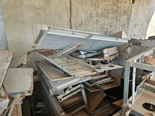 Лом черного металла 2318 кг, Санкт-Петербург. Вес 2318 кг, реестровый номер 0024КДЗ0000030, местонахождение: Российская Федерация, Санкт-Петербург, ул. Седова, д.9, навес (расположен напротив литеры Р). Имущество получено в ходе разборки движимого имущества, находящегося в аренде у ООО…