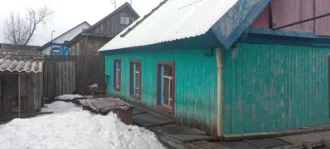 Жилой дом 25,6 м² и участок 939 м², Красноярский край, Заозерный. Жилой дом, площадью 25,6 кв.м, кадастровый №24:48:0113015:48, земельный участок, площадью 939 кв.м, кадастровый №24:48:0113015:14, расположенные по адресу: Красноярский край, м.о. Рыбинский, г. Заозерный, ул. Стахановская, дом/з/у 2…