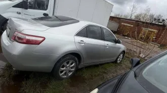 Toyota Camry, 2011 года, 145 лс, 90052 км, АКПП. TOYOTA КАМРИ, 2011 г.в., VIN: XW7BE40K40S030781, госномер: Е883СО89, модель, номер двигателя: 2AZ, H669044, мощность (кВт/л.с): 123/167, рабочий объем двигателя (см3): 2362, цвет кузова: Серебристый металлик, СТС: 9978250026, дата выдачи: 21.02.2025…