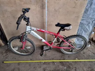 Велосипеды, самокаты, кресло-коляска, запчасти. Составной лот: велосипеды, самокаты, кресло-коляска, годные остатки отдельных узлов, деталей, агрегатов, материалов (в сборном виде) велосипедов. Подробный состав лота приведен в информационном сообщении. Состояние и недостатки имущества в…