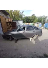 LADA 217230 2008 года выпуска, VIN XTA21723080008062. Находится в залоге.