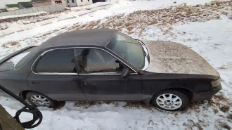 Toyota Vista 1990, легковой автомобиль, марка Toyota Vista, VIN отсутствует, 1990 года выпуска, номер кузова SV32-0012B40, гос.номер Е358УН24, цвет фиолетовый.