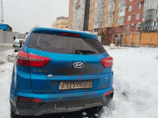 Hyundai Creta, 2017 год, синий. VIN: Z94G2811BJR079647, ПТС: 78 ОТ 833085, госномер: Х175ХВ178. Мощность двигателя: 123 л.с., разрешенная максимальная масса 1825 кг, масса без нагрузки 1400 кг.