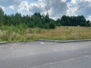 Земельный участок 1008 кв.м Томская область, площадь 1008 +/- 11 кв.м., адрес (местонахождение): Томская обл., г. Северск пос. Самусь, ул. Розы Люксембург, 60/55, кадастровый (условный) номер: 70:22:0020201:759, вид собственности: индивидуальная.