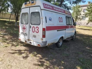 ГАЗ-32214 2006 года, VIN X9632214060481716. Пробег 378532 км. Автомобиль скорой медицинской помощи. Объем двигателя 2464 см³, мощность 75,8 кВт, экологический класс нулевой. Коробка передач МКПП, привод задний. Государственный регистрационный знак Н062ЕН26, дата выдачи 2016-11-18.