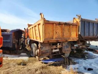 Движимое имущество (автомобили, специализированная техника), расположенное в Хабаровском крае, п. Галкино. Автомобиль КамАЗ-65222, VIN X1F652220D0000398, шасси XTC 652220 C1288561, 2013 г.в., гос. номер Т 538 ХК 163. Автомобиль КАМАЗ 65222-43, VIN XTC652224E1300015, 2014 г.в., гос. номер У 664 ЕА…