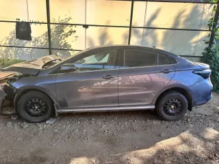 OMODA S5 2023 Легковой седан OMODA S5, VIN: LVVDC21B3PD286097, 2023 г.в., цвет: серый.