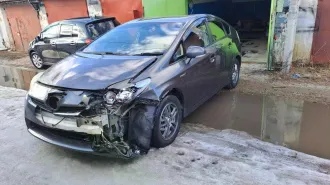 Toyota Prius, 2011 г.в. Легковой автомобиль, марка: Toyota, модель: Prius, год изготовления: 2011, цвет: Темно Серый, ПТС: 25 УР 265107, г/н: Е921ХТ28, изготовитель (страна): Япония, модель двигателя: 2ZR, тип двигателя: Бензиновый, двигатель №: D009656, мощность двигателя, л. с. (кВт): 99 (74,25)…