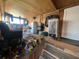 Доля дома 116.8 кв.м. и земельного участка в Абакане. 1/4 доля дома и 1/4 доля земельного участка, а также еще 1/4 доля дома и 1/4 доля земельного участка, итого 1/2 доли в праве общей долевой собственности на жилое здание площадью 116.8 кв.м., кадастровый номер 19:01:100403:1510, по адресу…