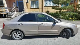 Kia Cerato, 2006 года, 115 лс, VIN: KNEFE222265277563, государственный номер Е563ВЕ156. Автомобиль в удовлетворительном состоянии, аккумулятор разряжен. Все ограничения снимаются покупателем самостоятельно и за свой счет.