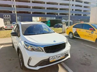 Maple X3 Pro, 2022 года, 104,7 лс, 25887 км, АКПП. Автомобиль марки Maple X3 Pro 2022 г.в., VIN номер LLV2C3B26N0006988. В залоге у ООО «Совкомбанк».