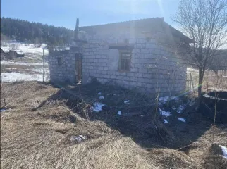 Земельные участки 2000 кв.м, помещение 12 кв.м, нежилое помещение, Кемеровская область Земельный участок 2000 кв.м и помещение 12 кв.м в Кемеровской обл. еще Земельный участок 2000 кв.м и помещение 12 кв.м в Кемеровской обл. еще Нежилое помещение на земельном участке, расположенные по адресу…