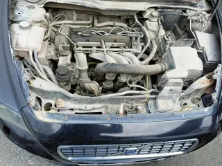 Volvo S40, 2007, черный, 141 734 км, 1 596 МТ (99,96 л.с.), бензин, передний, VIN YV1MS204282363187, седан, в нерабочем состоянии, разбито лобовое стекло, вмятины на правой стороне кузова и дверях, отломлено правое боковое зеркало, множественные повреждения кузова коррозией, багажник не…