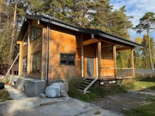 Земельный участок 846 кв.м и жилой дом 150 кв.м, Новосибирская область Зем. участок: НСО, Кудряш. с/с, п.Приобский, пл. 846,0 кв.м. Жилой дом, общей пл.150 кв.м <p>Земельный участок площадью 846,0 кв. метров, имеющий кадастровый номер 54:19:012602:2316, категория земель «Земли населенных пунктов»…