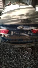 Kia Rio 2016 года, синий. VIN: Z94CB41BAHR403123, ПТС: 78 ОР 141473, госномер: В654ЕР164. Тип двигателя: бензиновый, объем 1591 см³, мощность 123 л.с. (90.4 кВт), экологический класс 5. Разрешенная максимальная масса 1565 кг, масса без нагрузки 1160 кг. Автомобиль после ДТП. Находится в залоге у…