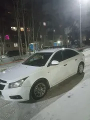 Chevrolet Cruze 2012, автомобиль марки Chevrolet модель Cruze 2012 г.в. VIN-номер XUFJF696JC3080236. Дополнительную информацию можно получить с момента публикации сообщения о торгах и до окончания периода приема заявок по будням с 10:00 до 17:00 по адресу 677978@mail.ru, а также на ЭТП…