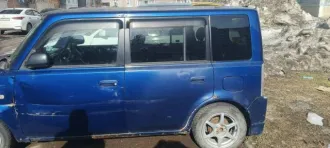 Toyota bB, 2000 года, 88 лс, 300000 км, АКПП, легковой автомобиль, марка: Toyota bB, год изготовления: 2000, мощность двигателя, л. с. (кВт): 88, кузов №: NCP300021097. Пробег уточнять при осмотре.