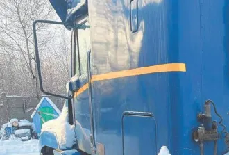 Freightliner FLC1200, 2000, Седельный тягач, Automobile "Freightliner FLC1200", седельный тягач, VIN 1FUYSSEB61LG21113, 2000 г.в.