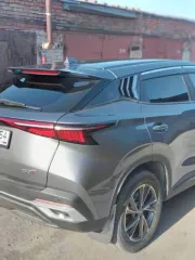 OMODA C5, 2024 года, 147 лс, 9330 км; VIN LVVDB21B5RDE03011. ТС б/у, возможно наличие скрытых дефектов. Залог в пользу ПАО "Банк Уралсиб".
