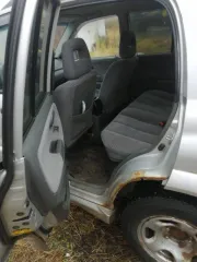 Suzuki Grand Vitara, 2002 года, 125 лс, 243043 км, полный привод. Легковой автомобиль, марка: Suzuki Grand Vitara 2.0, год изготовления: 2002, цвет: Серебристый, VIN: JSAFTL52V00157926, ПТС: 50 НК 562133