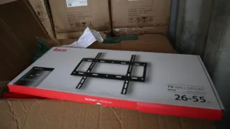 Кронштейны для телевизоров ISA. Кронштейн для телевизора настенный наклонный, модель CP401 (ISA IS461446, Китай), 125 коробок - 500 шт. Кронштейн для телевизора настенный наклонный, модель CP-102 (ISA 469826, Китай), 275 коробок - 2750 шт. Наборы крепежа - 175 наборов. Кронштейн для телевизора…