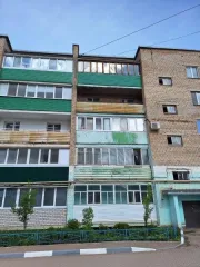 Комната 18,3 кв. м, Республика Башкортостан, адрес: Республика Башкортостан, г. Ишимбай, Геологическая ул., д. 42, кв. 66, комн. 4, 5 этаж, кадастровый номер 02:58:020253:608, ограничения и обременения: зарегистрированные в жилом помещении лица и/или право пользования жилым помещением у третьих лиц…