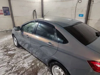 Lada Vesta 2019 года, 106 л.с., пробег 85000 км. VIN: XTAGFL110LY358699.
1. Не работает лампа основного света левой фары.
2. Трещина вдоль всего лобового стекла.
3. Лопнута правая фара, в морозы запотевает.
4. Небольшая царапина на правом крыле.
5. Есть непонятный стук в двигателе, похоже на…