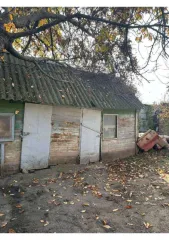 Доли дома и участков, 38.2 кв.м, 567 кв.м, Краснодарский край, Тихорецк 1/4 доля дома и 1/4 доля земельного участка в Краснодарском крае еще 1/4 доля дома и 1/4 доля земельного участка в Краснодарском крае еще 1/4 доля в праве на жилой дом, площадь: 38,2кв.м., кадастровый номер: 23:32:0503008:820 и…
