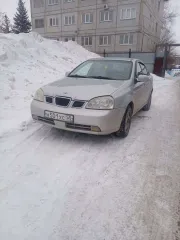 Автомобиль Daewoo Lacetti, 2003 г.в., государственный регистрационный знак Н501ХС55, VIN: KLANA19VD3K892177 цвет серебристый.