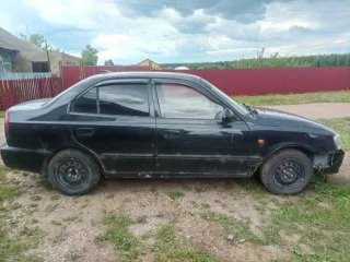 Hyundai Accent 2004 года, 102 лс, 245000 км. Легковой автомобиль, марка: HYUNDAI ACCENT, год изготовления: 2004, VIN: X7MCF41GP5M025860, мощность двигателя, л. с. (кВт): 102 (75). Пробег уточнять при осмотре.