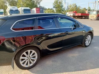Легковой автомобиль Opel Astra Sports Tourer, год изготовления: 2012, VIN: XWFPE8DC1C0014765, цвет: Черный, разрешенная максимальная масса: 2045 кг, масса без нагрузки: 1503 кг, тип двигателя: Бензиновый, экологический класс: Четвертый, организация-изготовитель: ООО "АВТОТОР Т" (Россия)…
