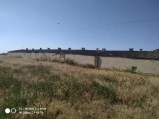 Нежилое здание - птицефабрика, лит. А, общей площадью 1242,3 кв.м, кадастровый номер 06:01:0900001:1635; Нежилое здание - птичник, лит. Г1, общей площадью 1224,6 кв.м, кадастровый номер 06:01:0900001:1889; Земельный участок. Категория земель: Земли населённых пунктов, виды разрешенного…