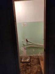 1/4 доли в праве общей долевой собственности на нежилые помещения под магазин промышленных товаров, назначение: нежилое, площадь: 168,8 кв. м, номер, тип этажа, на котором расположено помещение: Подвал № подвал, кадастровый номер 73:23:013007:2114, расположенные по адресу: Ульяновская область, г…