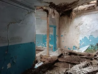 Нежилое здание 240,3 кв.м, склад 35 кв.м, земельный участок 659 кв.м, Рязанская область комплекс зданий: здание, назначение: нежилое, 2-х этажное, общей площадью 240,3 кв.м, К№ 62:04:0020103:1328, расположенное по адресу: Рязанская область, Касимовский район, р.п. Елатьма, ул. Луначарского, д.13…