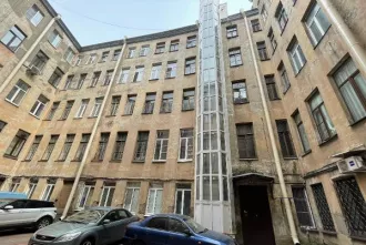 Нежилое помещение по адресу: Санкт-Петербург, улица Радищева, д. 17-19, литера А, пом. 3-Н, площадь 39.4 кв.м, назначение: нежилое, этаж №6, кадастровый номер 78:31:0001041:2167. Право собственности подтверждается записью в Едином государственном реестре недвижимости от 27.05.2024 №…