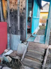 Земельный участок, площадь 500 кв.м., адрес: Россия, Челябинская обл., г Усть-Катав, ПКС Вагоностроитель-3, 10, участок 310, кадастровый номер: 74:39:0402002:159. Здание, площадь 6 кв.м., назначение: нежилое, адрес: Россия, Челябинская обл., г Усть-Катав, потребительский кооператив…