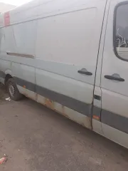 Мерседес Бенц спринтер 313 CDI 2010 года, серый цвет. VIN: WDB9066351S476861, ПТС: 39УВ175629, госномер: Р550МЕ39. Двигатель дизельный, модель 651955, номер 30266664, мощность 95 л.с. (129 кВт), объем 2143 см³. Кузов WDB9066351S476861, экологический класс 4, масса без нагрузки 3500 (2175) кг…