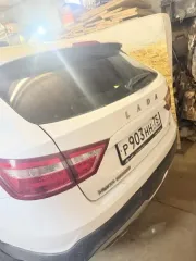 Lada Vesta GFK330 2018 легковой универсал; LADA; GFK330 LADA VESTA; 2018 г.в., г/н Р903НН75, цвет белый, VIN: XTAGFK330KY253303; номер кузова (прицепа): XTAGFK330KY253303, ПТС отсутствует. По всему кузову автомобиля имеется повреждения ЛКП в виде сколов и царапин. Вид транспорта: наземный. Год…