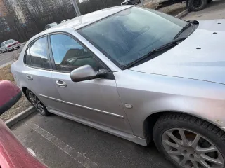 Saab 9-3 2004, легковой автомобиль, год выпуска: 2004г., VIN № YS3FD49S441048667, № кузова YS3FD49S441048667. Ознакомление с имуществом по договоренности с ОТ: +7 911 013 92 06, aabat17@mail.ru, г. Санкт-Петербург, ул. Апрельская, д. 4.