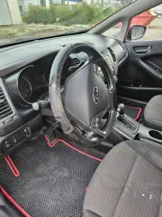 Kia Cerato 2013 года, 150 лс, 220000 км, АКПП, легковой автомобиль, марка КИА/KIA YD CERATO FORTE, VIN: XWEFX417BD0000340, цвет красный.