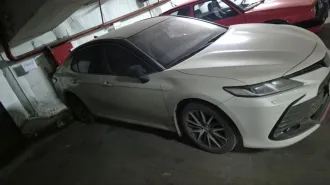 Toyota Camry 2021, VIN XW7B13HK90S213376, регистрационный номер Е324АА11. Транспортное средство со следующими характеристиками: государственный регистрационный номер Е 324 АА 11, VIN XW7B13HK90S213376, марка, модель TOYTA CAMRY, тип ТС легковой седан, категория ТС В/М1, год выпуска 2021, кузов…