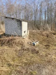 Земельный участок общей площадью 16 кв. м. с кадастровым номером 53:11:0700205:157, РНФИ П11540007247, с расположенным на нем объектом недвижимого имущества – устройство выгребы площадью 50 куб. м. с кадастровым номером 53:11:0700205:28, РНФИ П12540000893, по адресу: Новгородская область…