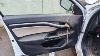 Lada Vesta 2018 года, 122.4 л.с., пробег 75560 км, автоматическая коробка передач. Цвет кузова белый. VIN: XTAGFL320JY210184. Двигатель: номер 21179 0046903, объем 1774 см³. Является залоговым имуществом.