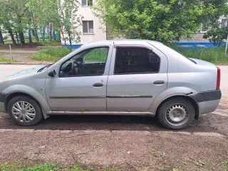 Renault Logan 2006 года, 87 л.с., пробег 182000 км. Легковой автомобиль Renault Logan (SR), VIN X7LLSRAHH6H012625, государственный номер Н922MO102, цвет серый.