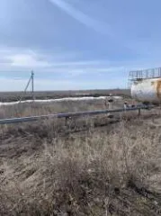 Восточно-Бирлинское нефтяное месторождение (куст 1): право аренды земельного участка кадастровый номер 73:08:045001:860, Ульяновская обл., Мелекесский р-н, МО "Рязановское сельское поселение"; поисковая скважина № 40; поисковая скважина № 41 (оборудование в аренде); поисковая скважина № 46; насос…
