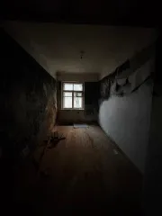 Четырехкомнатная квартира, 92 кв.м, г. Остров, Псковская область жилое помещение – четырёхкомнатная квартира, КН 60:13:0130129:679, площадь – 92 кв.м., расположенное на первом этаже четырёхэтажного жилого дома по адресу: Псковская область, м.о. Островский, г. Остров, квартал 3 Остров, д.7, кв.2…