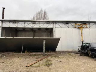 Право аренды земельного участка сроком по 09.05.2031 г., площадь 11385 кв.м., назначение: Земли населенных пунктов, адрес: Россия, Калининградская обл., г. Черняховск, пер. Победы 2-й, д. 32, кадастровый номер: 39:13:010310:261. Здание, площадь 109,5 кв.м., назначение: Нежилое, адрес: Россия…