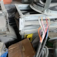 Комплектующие специального комплекса автоматической рельефной сварки типа КТС-04 на базе специальной машины точечной сварки типа МТВ-8002-3 (Корпус машины, шкафа управления, источник сварочного тока, блок диодов, кронштейны, токподводы, пневмоцилиндр и т.п.), 9 позиций, 21 единица. Местонахождение…