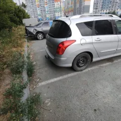 Peugeot 308 2010 года, 120 лс, 251000 км, АКПП, VIN VF34H5FS9AS256865